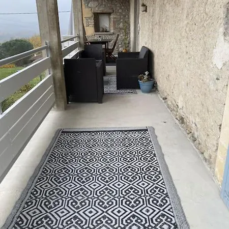 Dans Ferme En Renovation Pouille (Vienne)