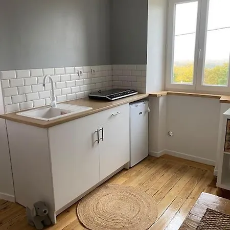 Dans Ferme En Renovation * Pouille (Vienne)
